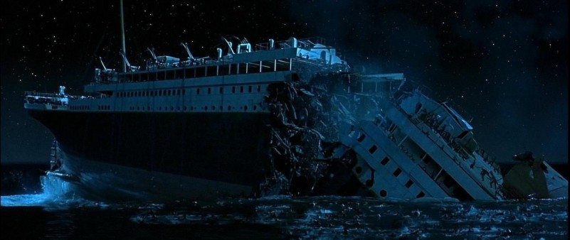 Titanic Breaking